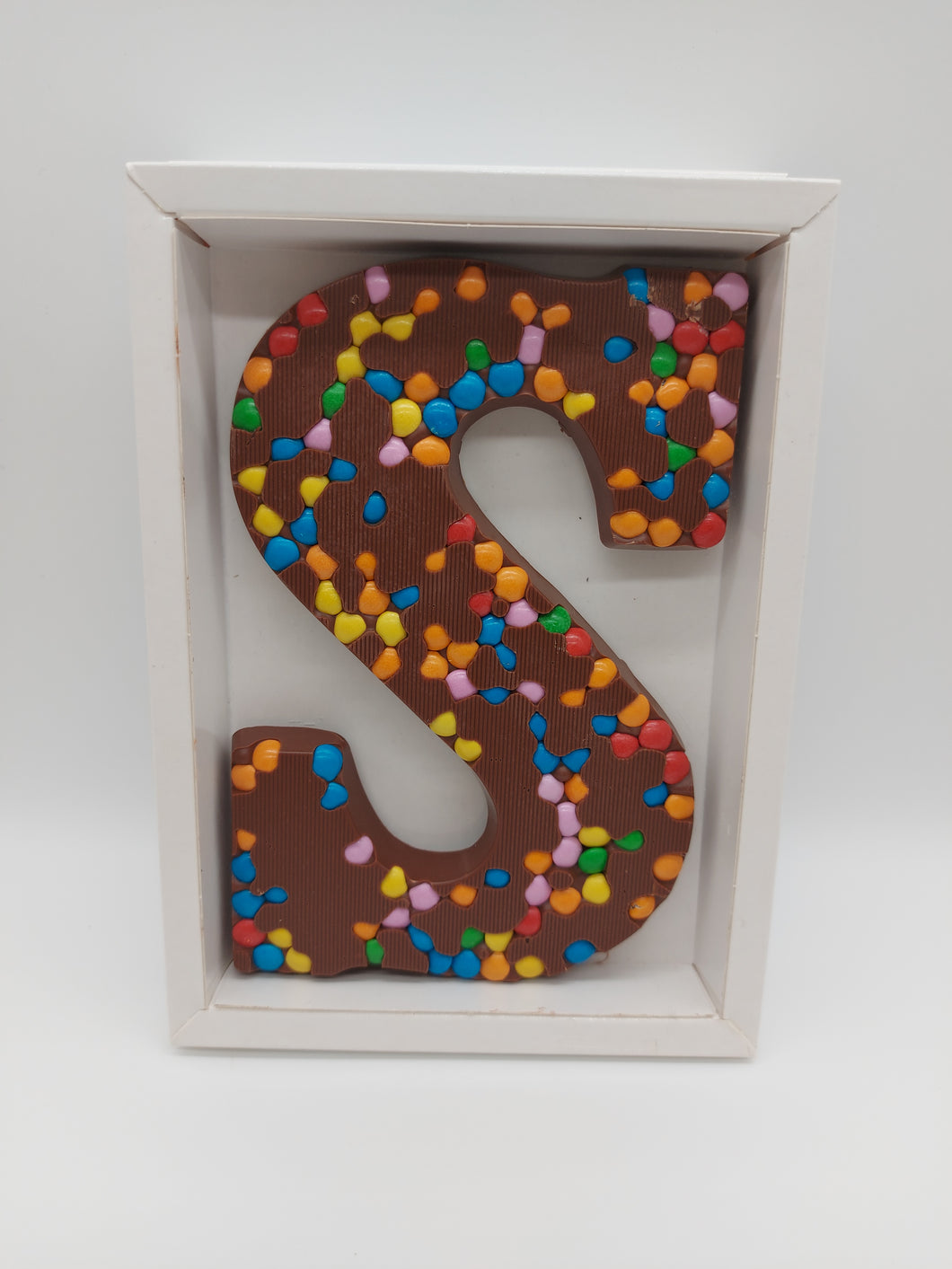 Chocolade letter melk massief met smarties
